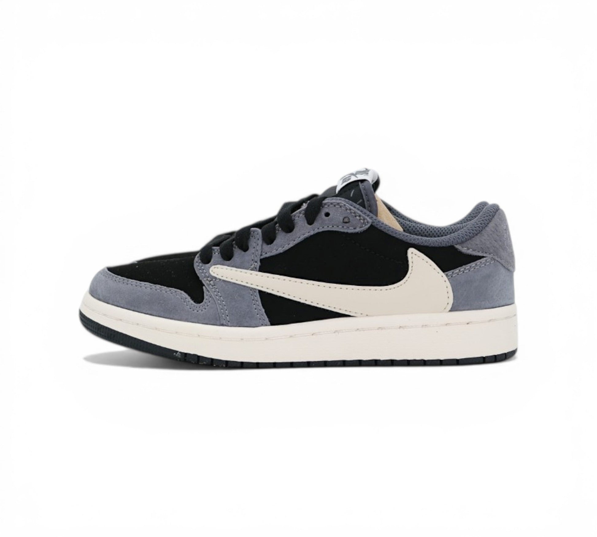Кроссовки Nike Air Jordan 1 Low Travis Scott, черно-серые с бежевыми деталями, вид сбоку