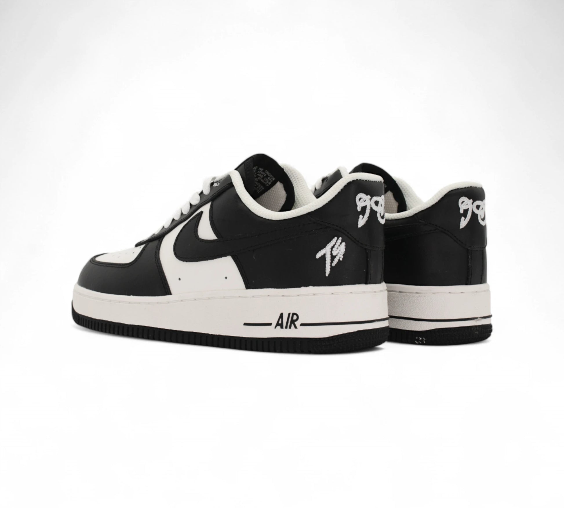 Nike Air Force 1 Classic – Panda Colorway — купить кроссовки Nike в Алматы фото 3 | GAMEOVERSHOP