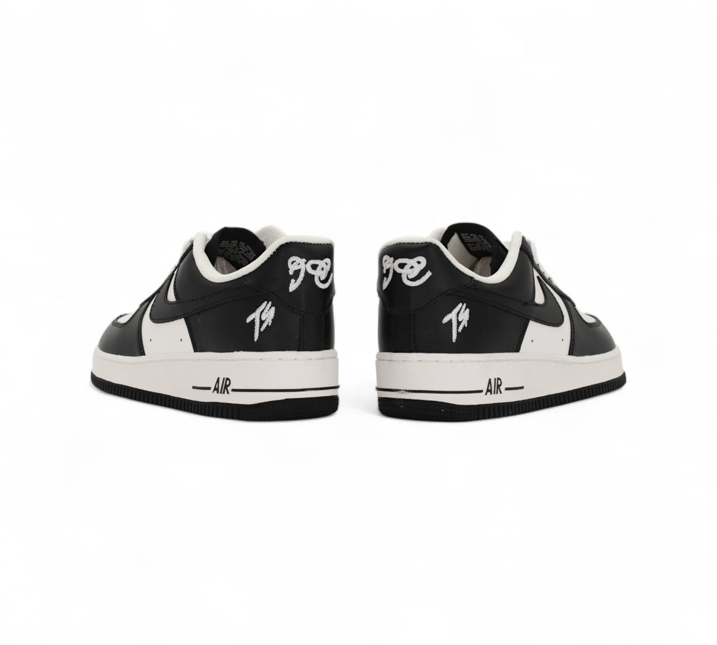 Nike Air Force 1 Classic – Panda Colorway — купить кроссовки Nike в Алматы фото 4 | GAMEOVERSHOP