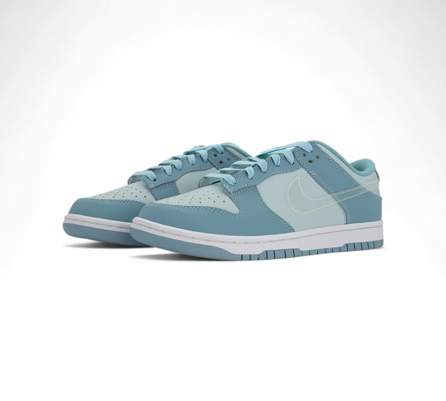 Nike Dunk Low "Aura Clear" NK