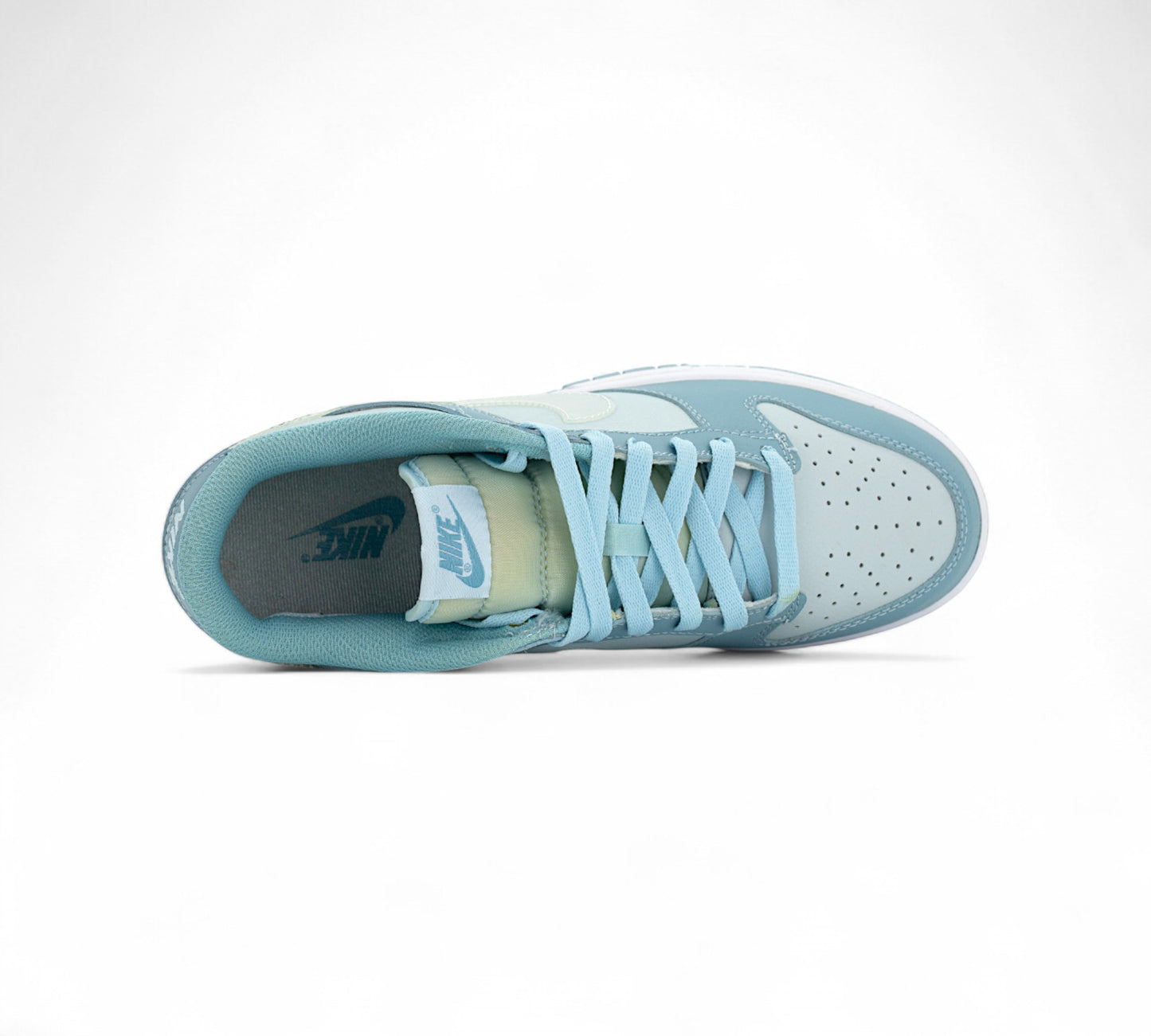 Nike Dunk Low "Aura Clear" NK