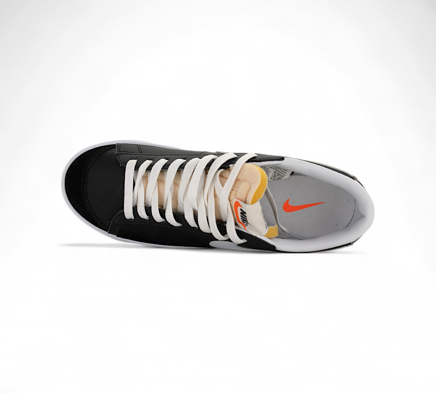 Nike Blazer Low 77 Vintage Black White P