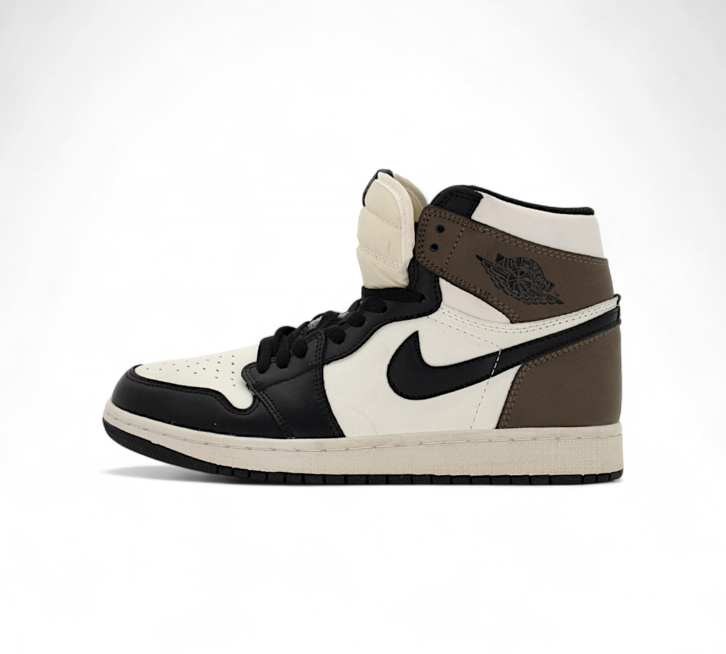 Nike Air Jordan 1 Retro High Dark Mocha — купить кроссовки Nike в Алматы | GAMEOVERSHOP
