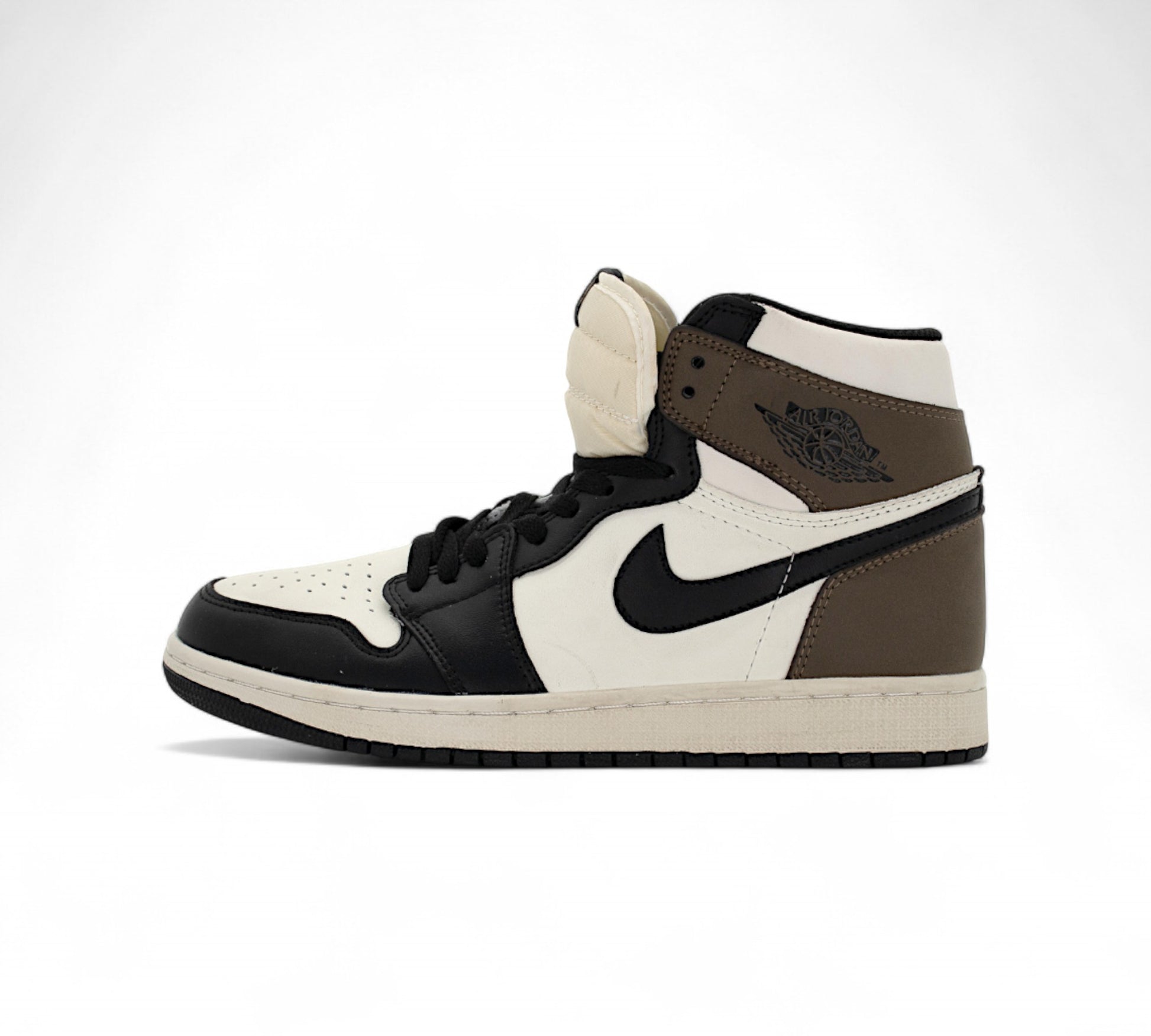 Nike Air Jordan 1 Retro High Dark Mocha — купить кроссовки Nike в Алматы | GAMEOVERSHOP