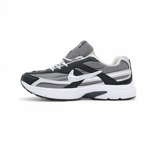 Nike Initiator Grey Silver In