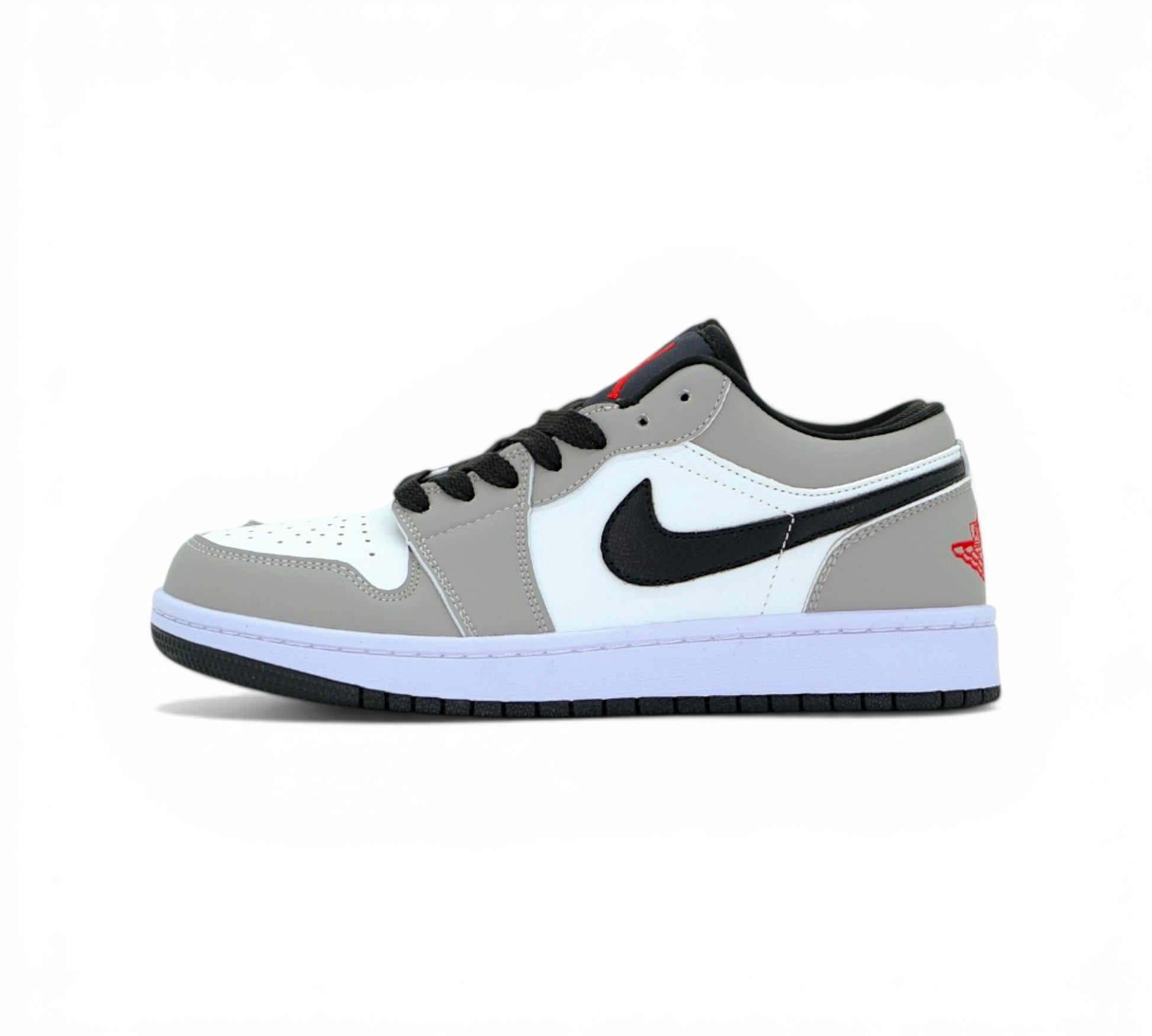 Кроссовки Jordan Air Jordan 1 Low серые белые черные, вид сбоку