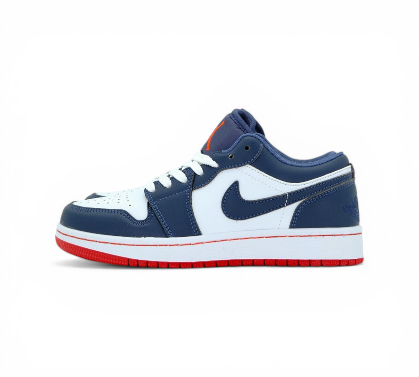 Кроссовки Air Jordan, тёмно-синие, белые, красные, вид сбоку