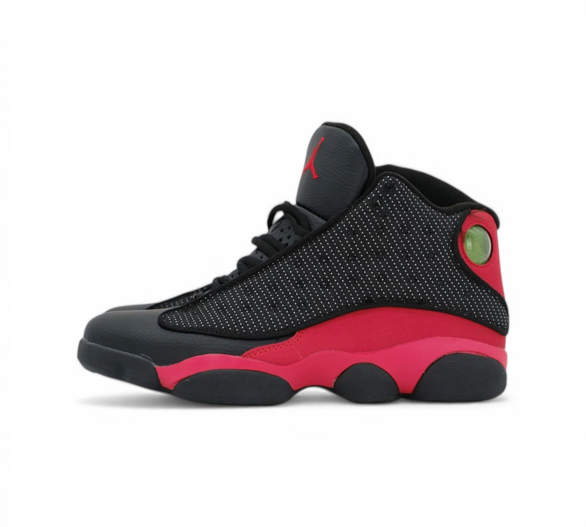 Кроссовки Nike Air Jordan 13, чёрно-красные, вид сбоку