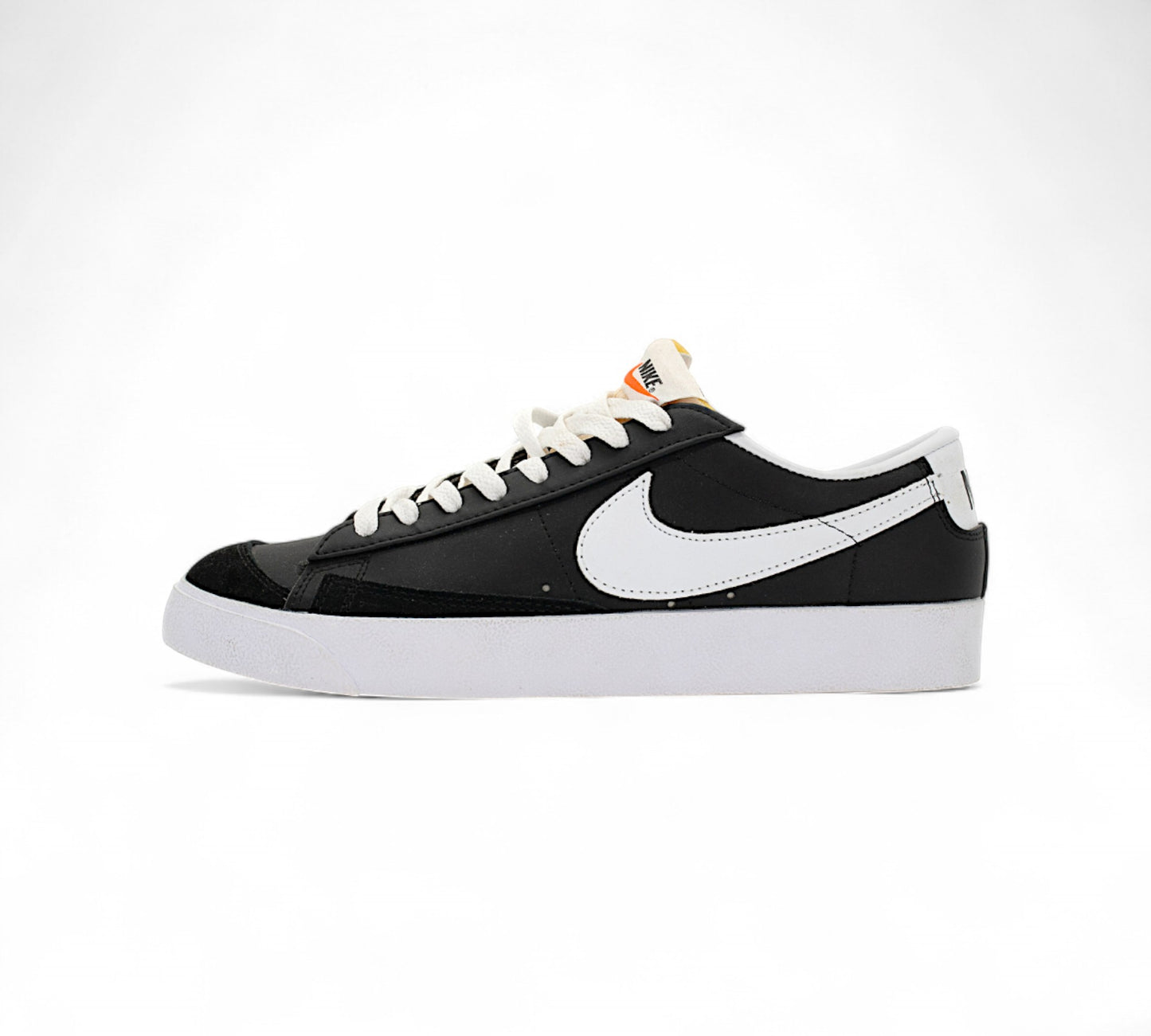 Nike Blazer Low 77 Vintage Black White P