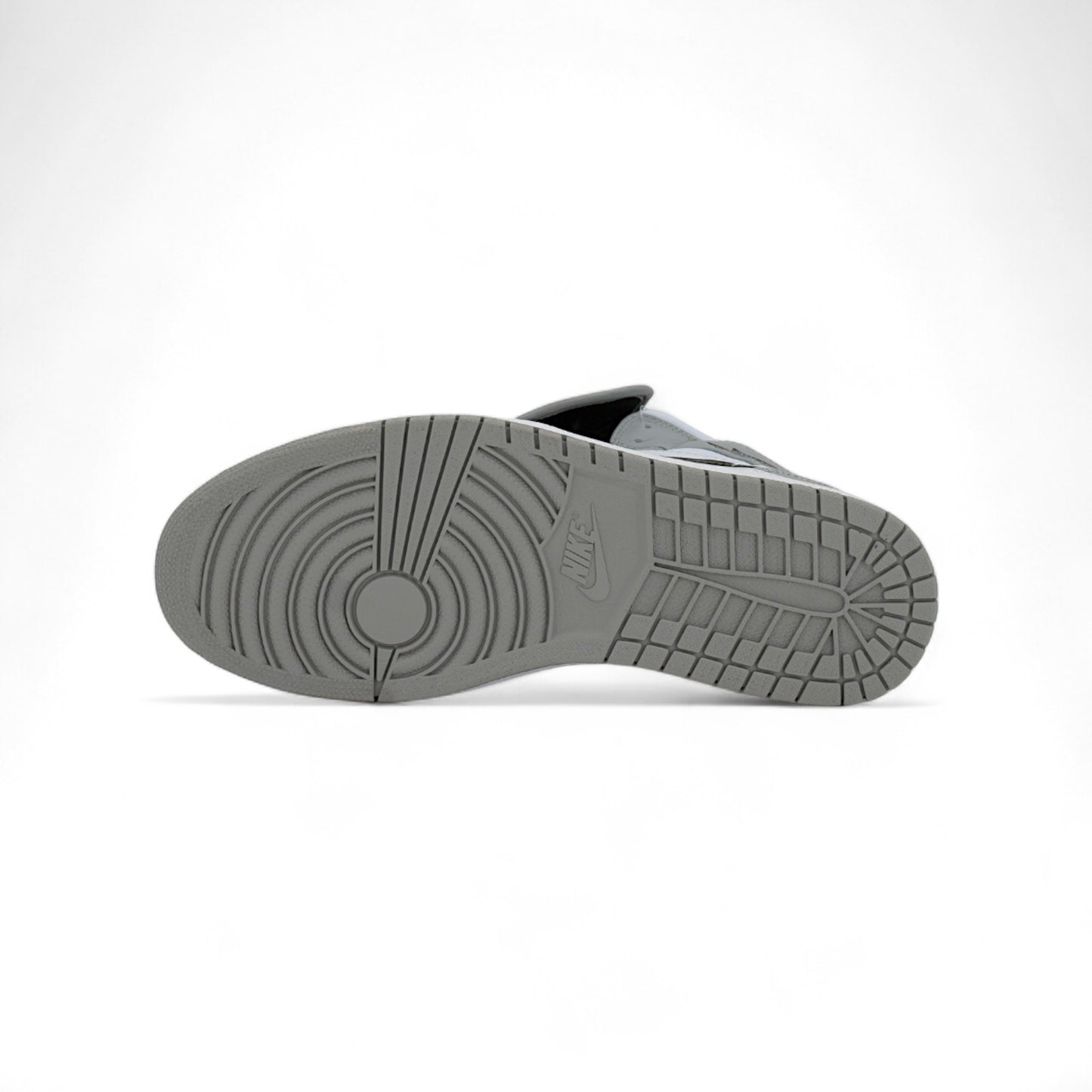 Air Jordan 1 Mid “Grey/White/Black – Shadowline” Z