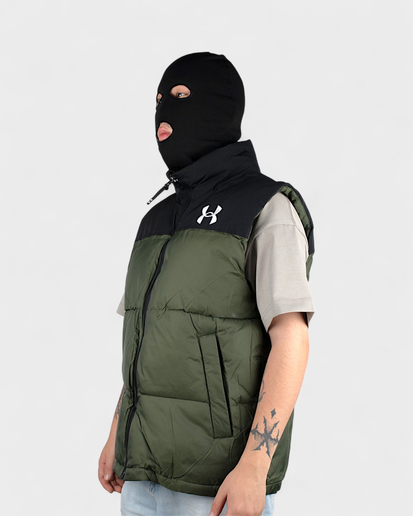 Жилетка Under Armour 666 Green M