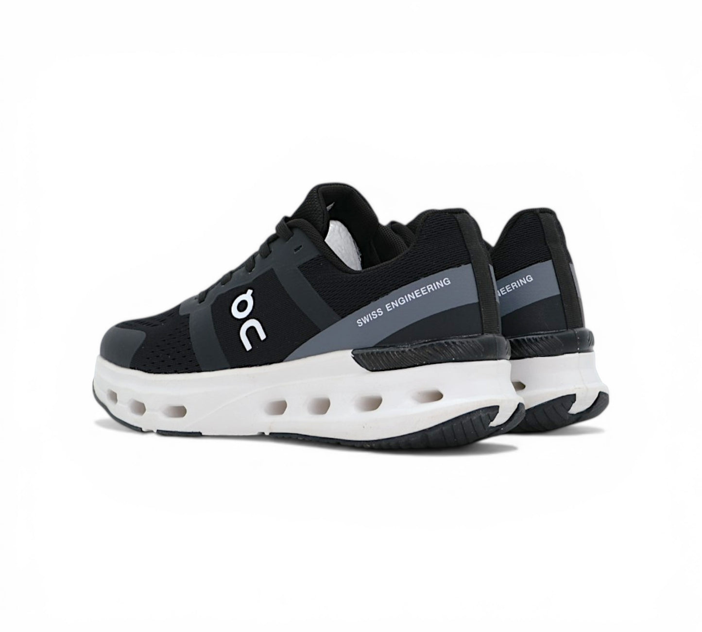 On Cloudpulse Black White
