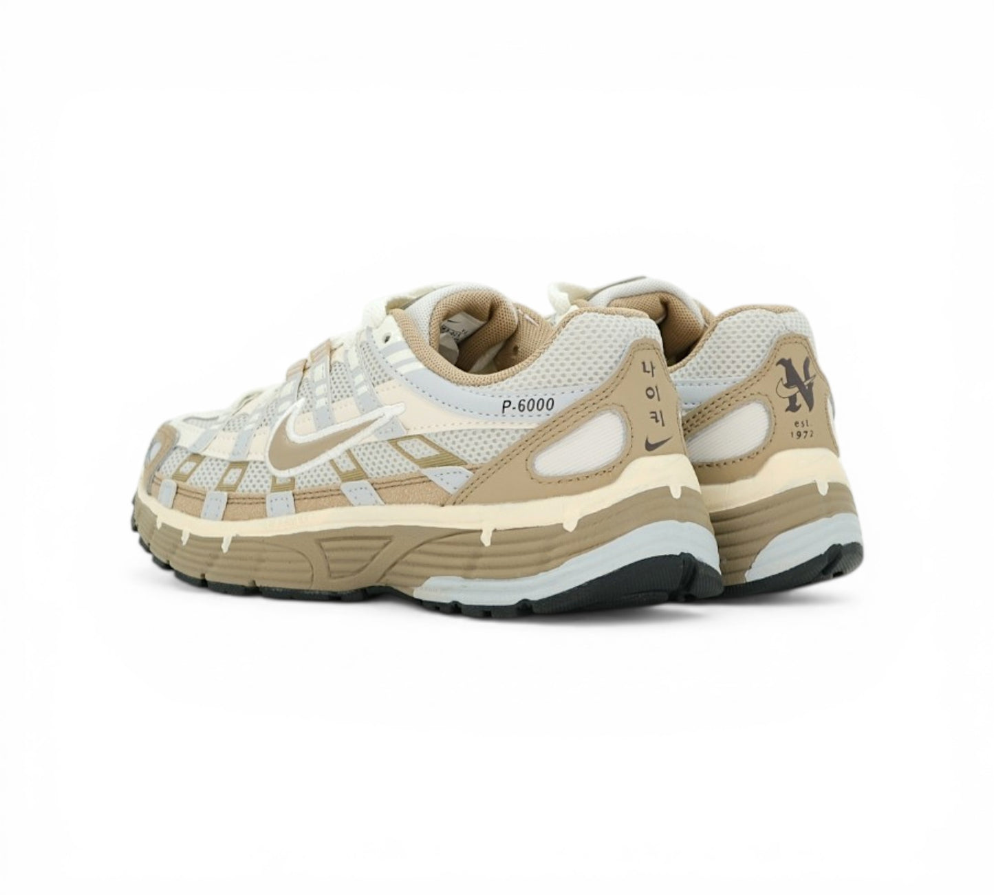 Кроссовки Nike P-6000, бежевые, вид сбоку