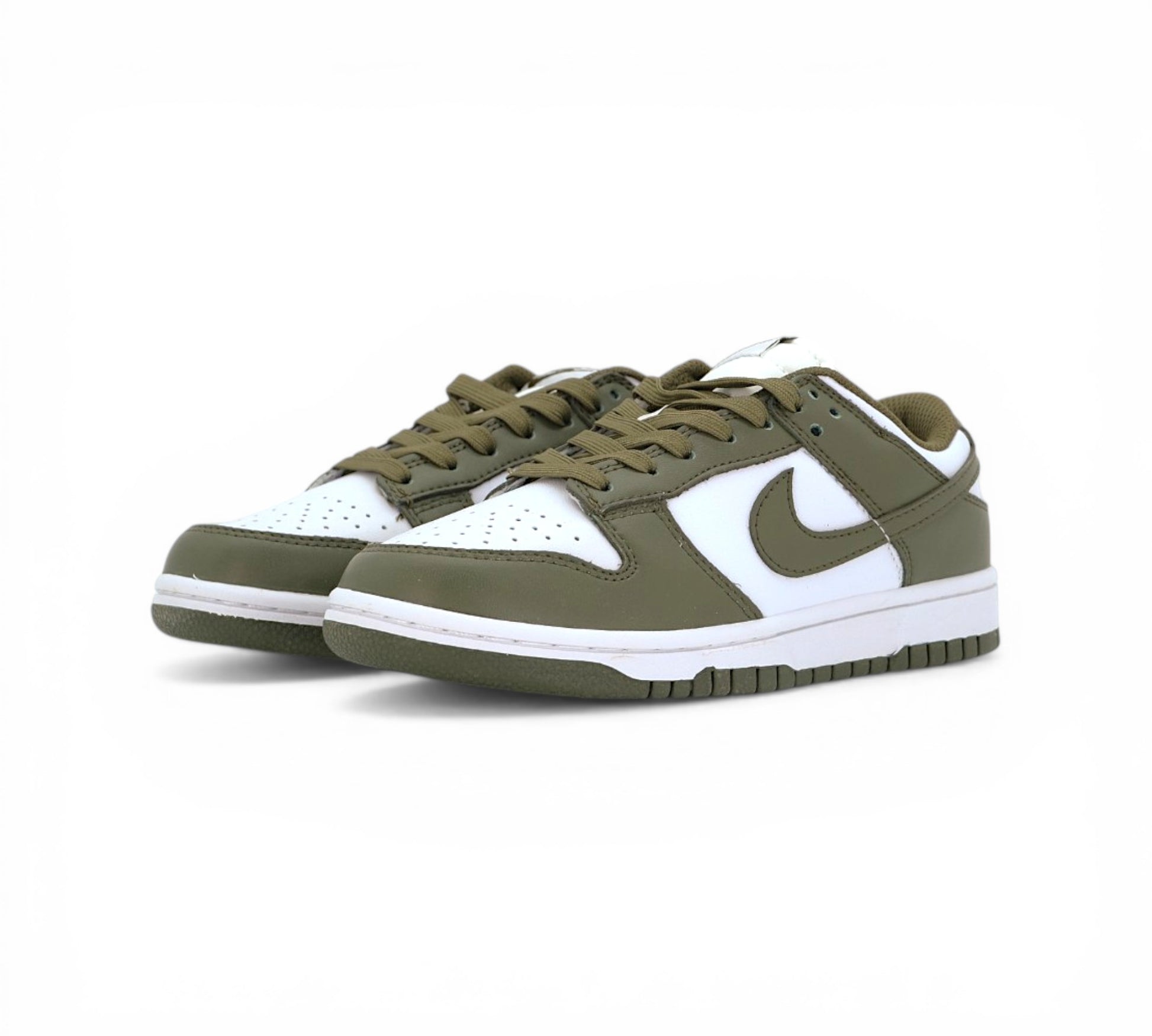 Кроссовки Nike Dunk Low, хаки и белые, вид сбоку