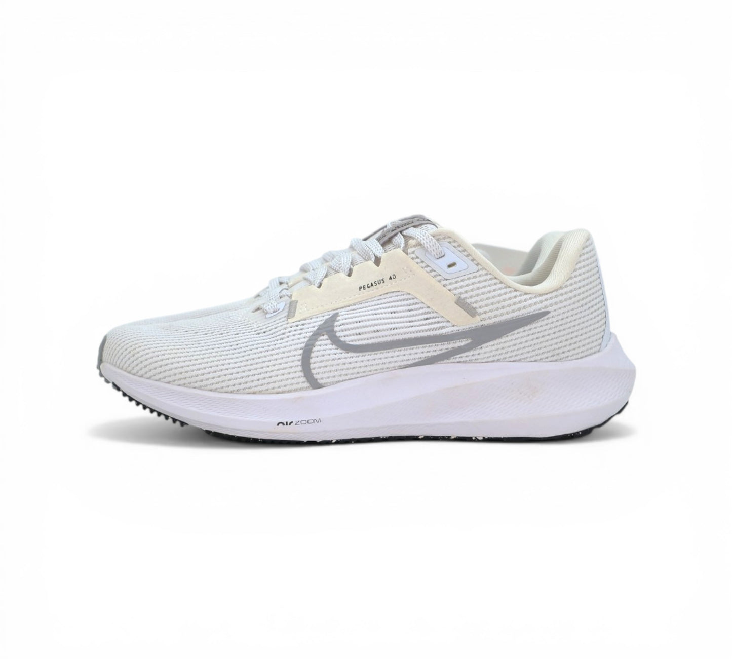 Кроссовки Nike Air Zoom Pegasus 40, белые, вид сбоку
