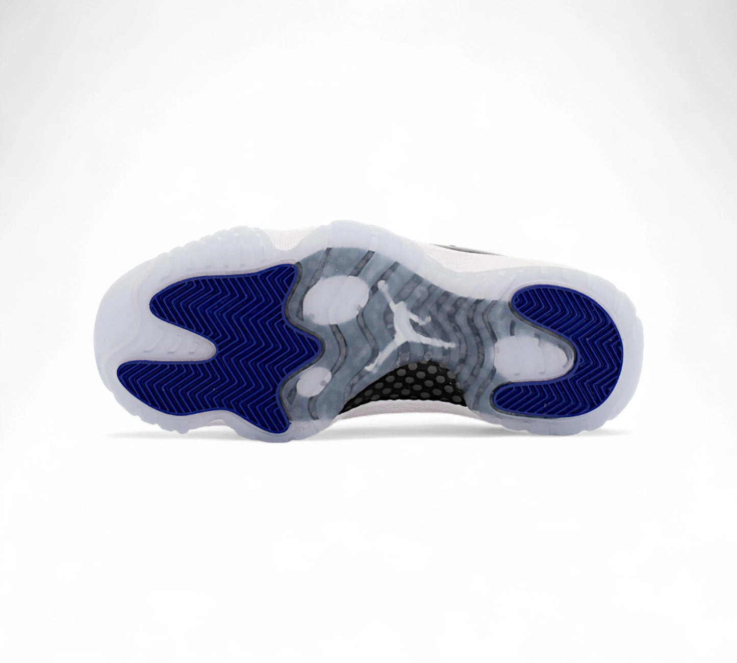 Air Jordan 11 Retro “Black/White – Pure Classic” Z