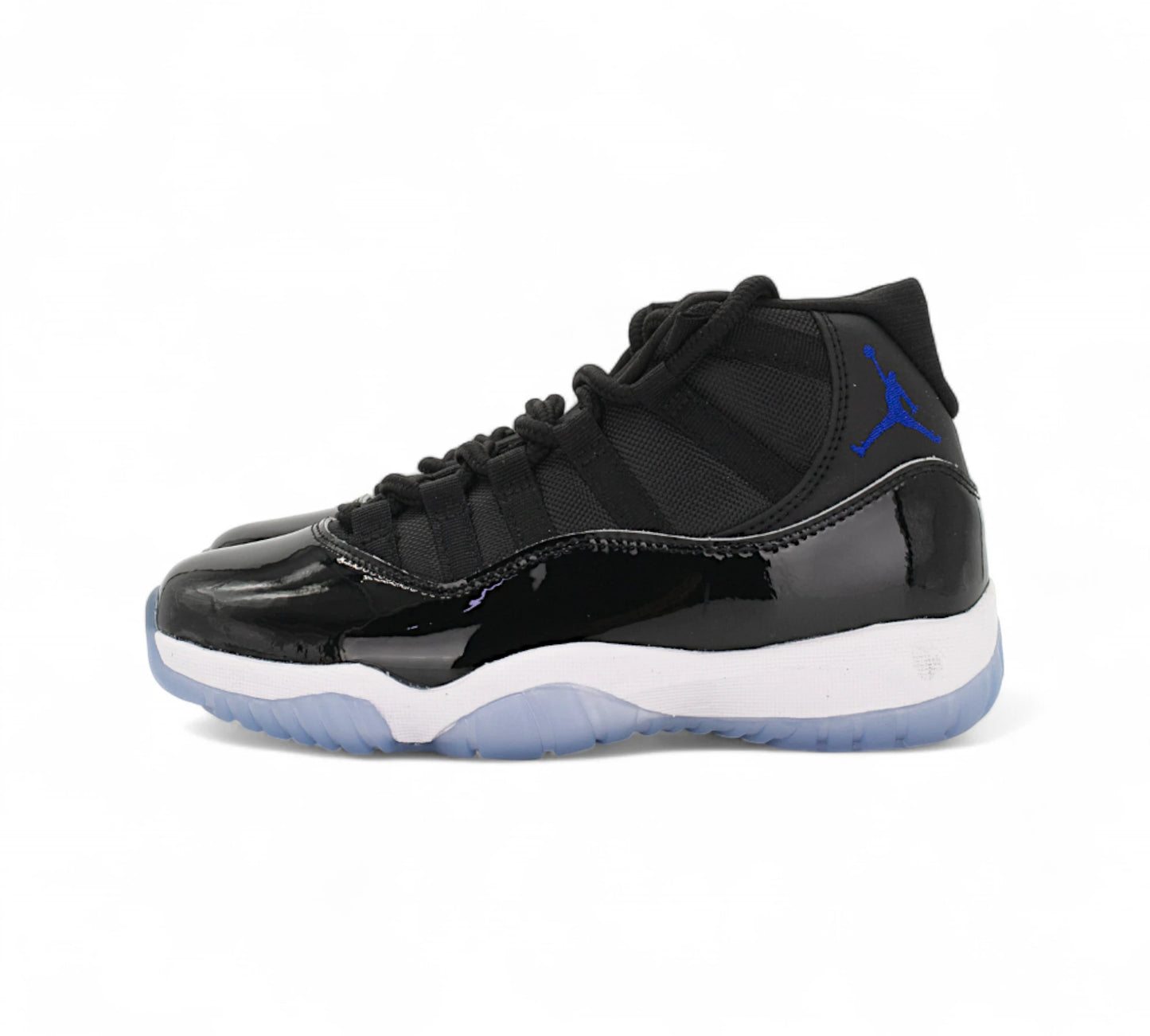 Air Jordan 11 Retro “Black/White/Blue – Cosmic Flow” Z