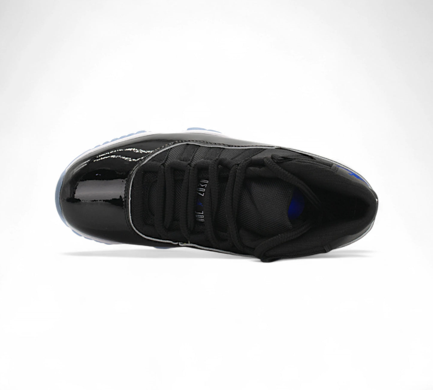 Air Jordan 11 Retro “Black/White/Blue – Cosmic Flow” Z