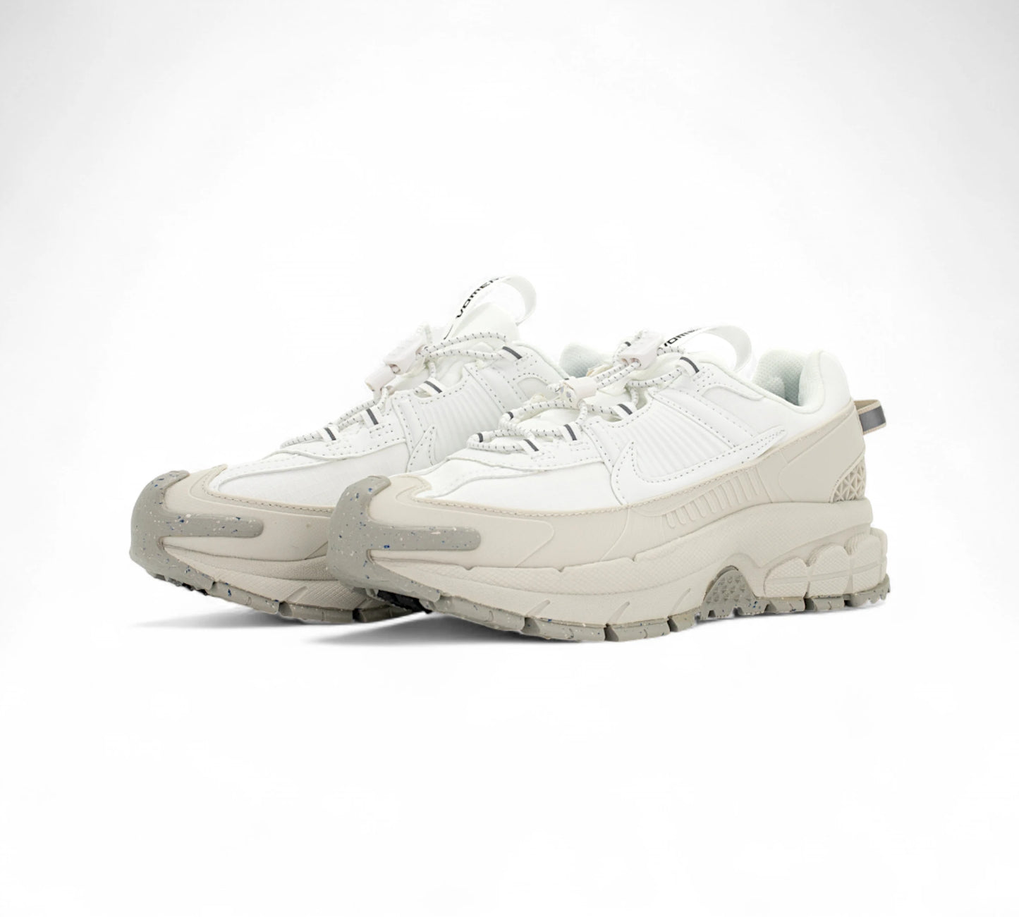 Nike Zoom Vomero Roam - “Whiteout” Z