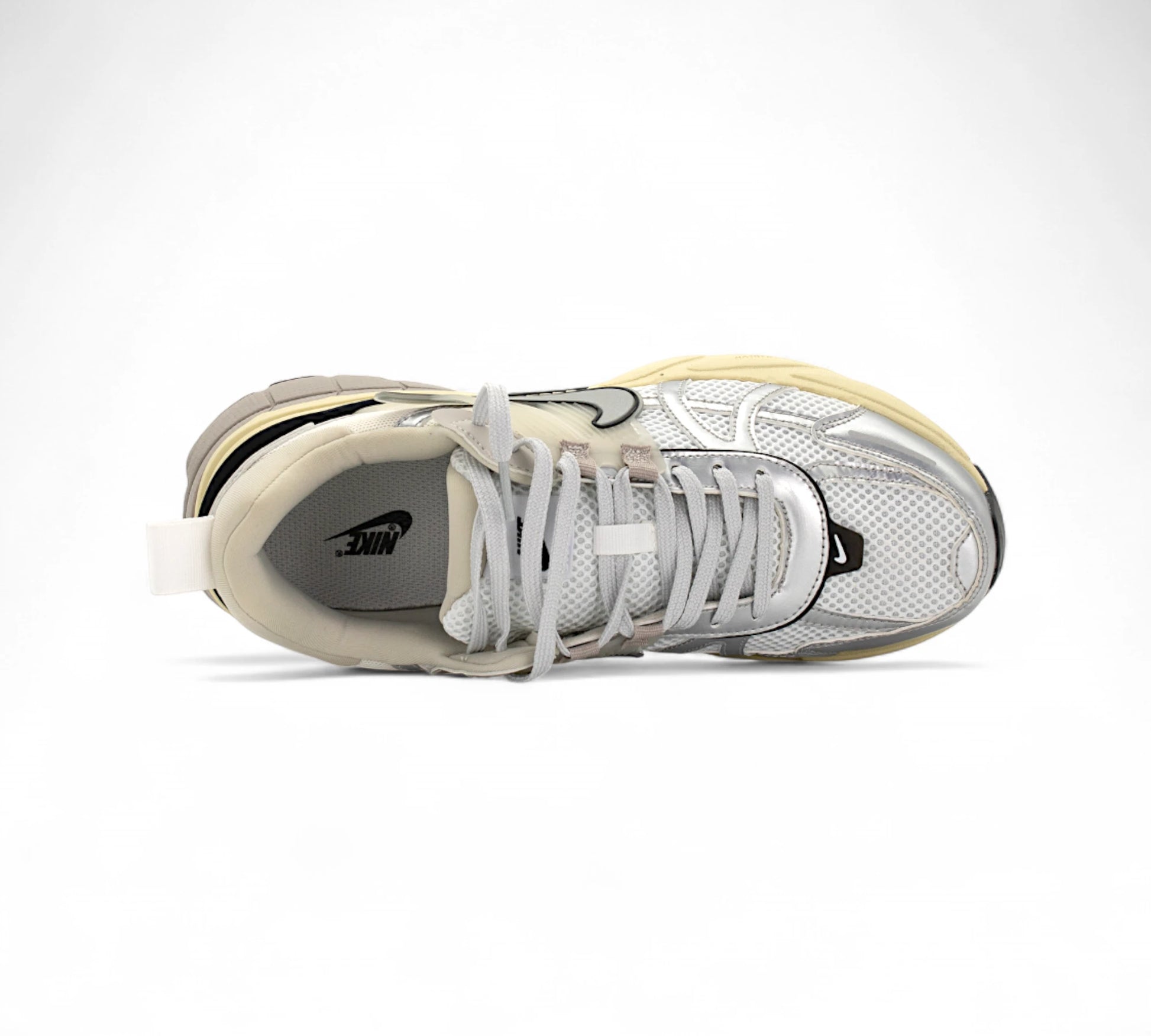 Nike V2K Run trainers — купить кроссовки Nike в Алматы фото 6 | GAMEOVERSHOP