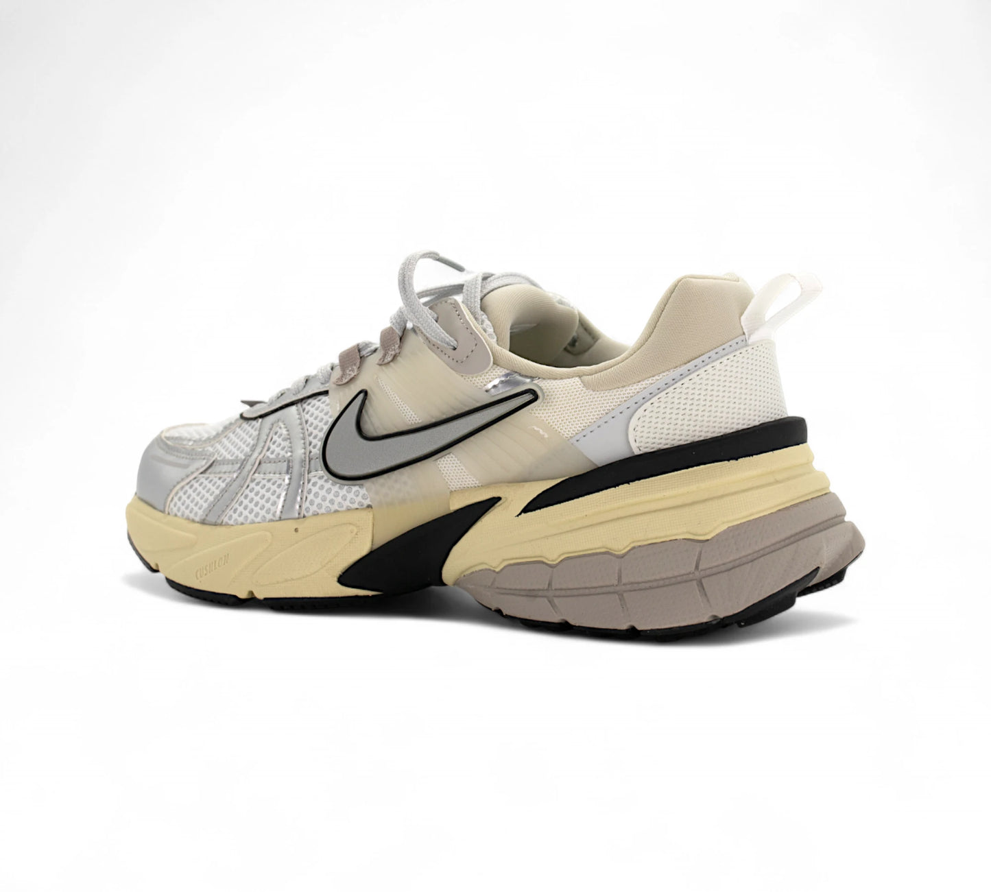 Nike V2K Run trainers — купить кроссовки Nike в Алматы фото 7 | GAMEOVERSHOP