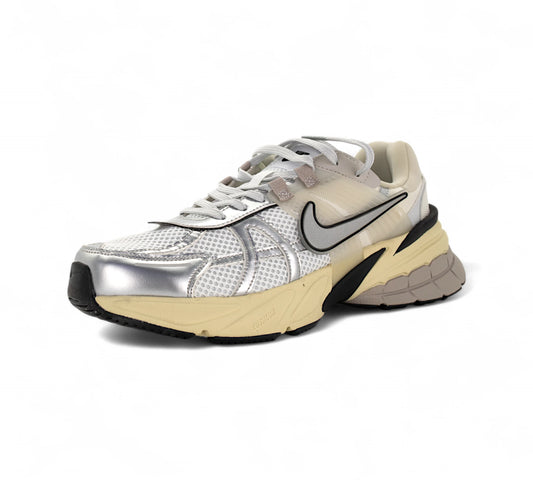 Nike V2K Run trainers — купить кроссовки Nike в Алматы фото 2 | GAMEOVERSHOP