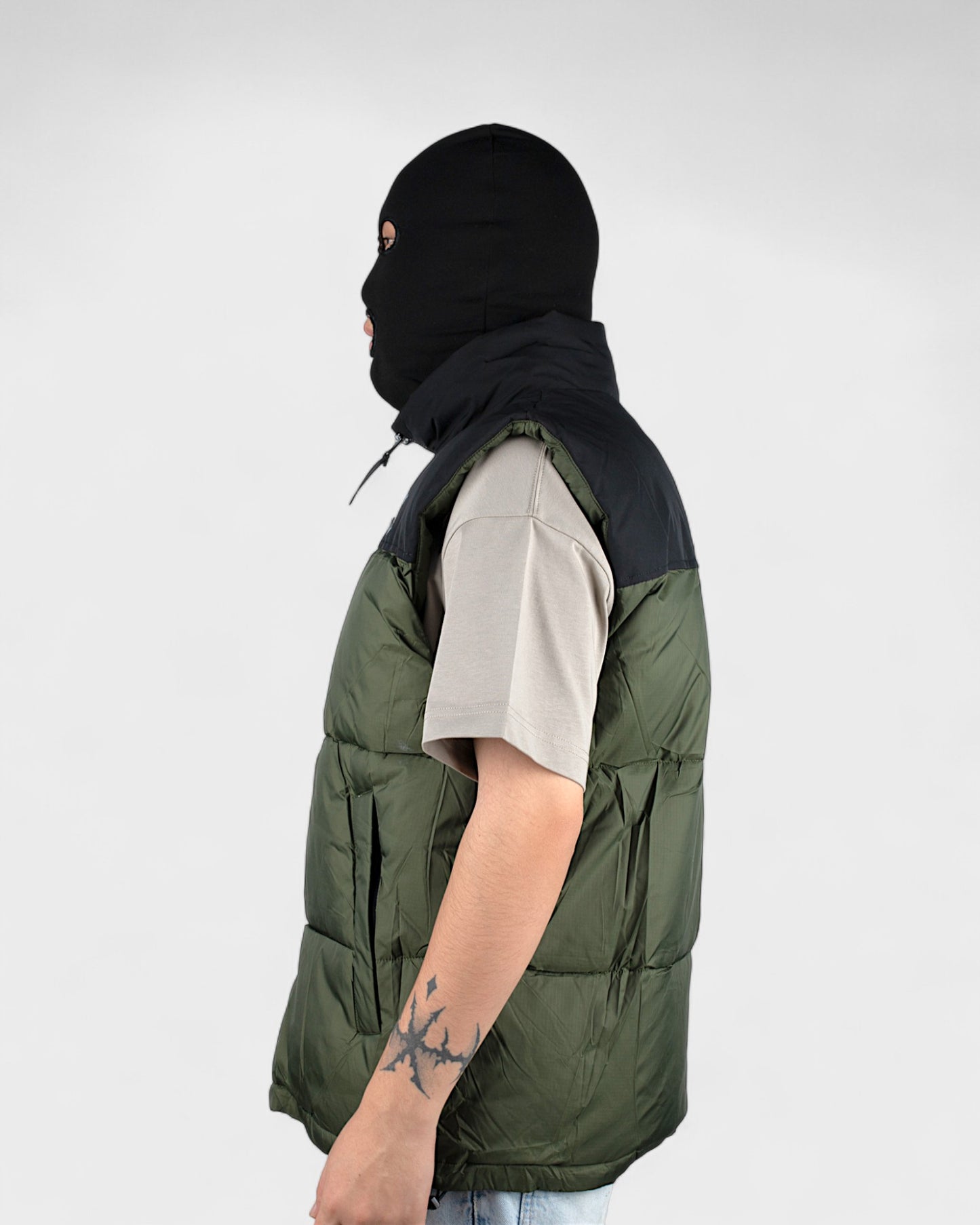 Жилетка Under Armour 666 Green M