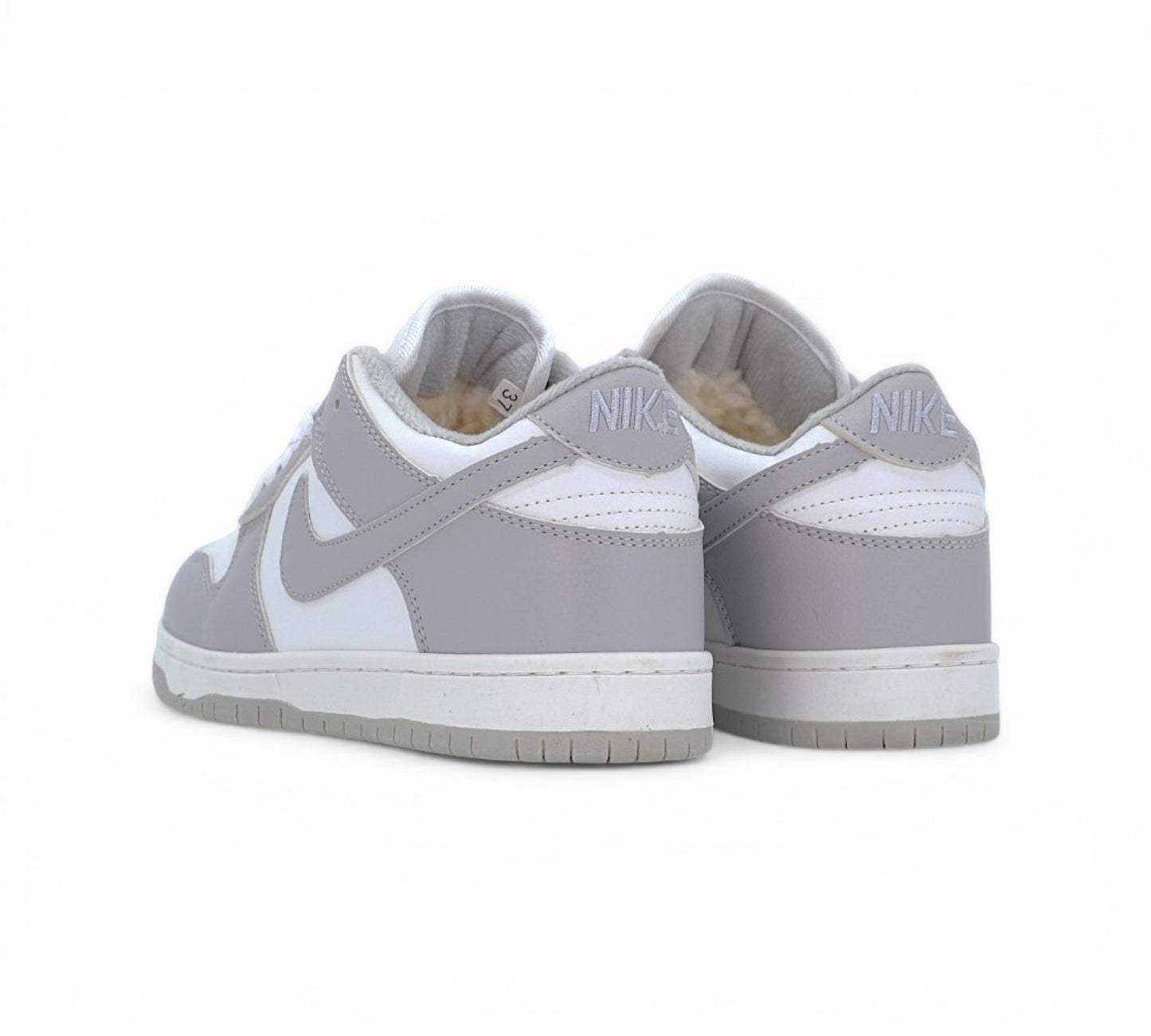 Кроссовки Nike Dunk Mid, бело-серые, вид сбоку