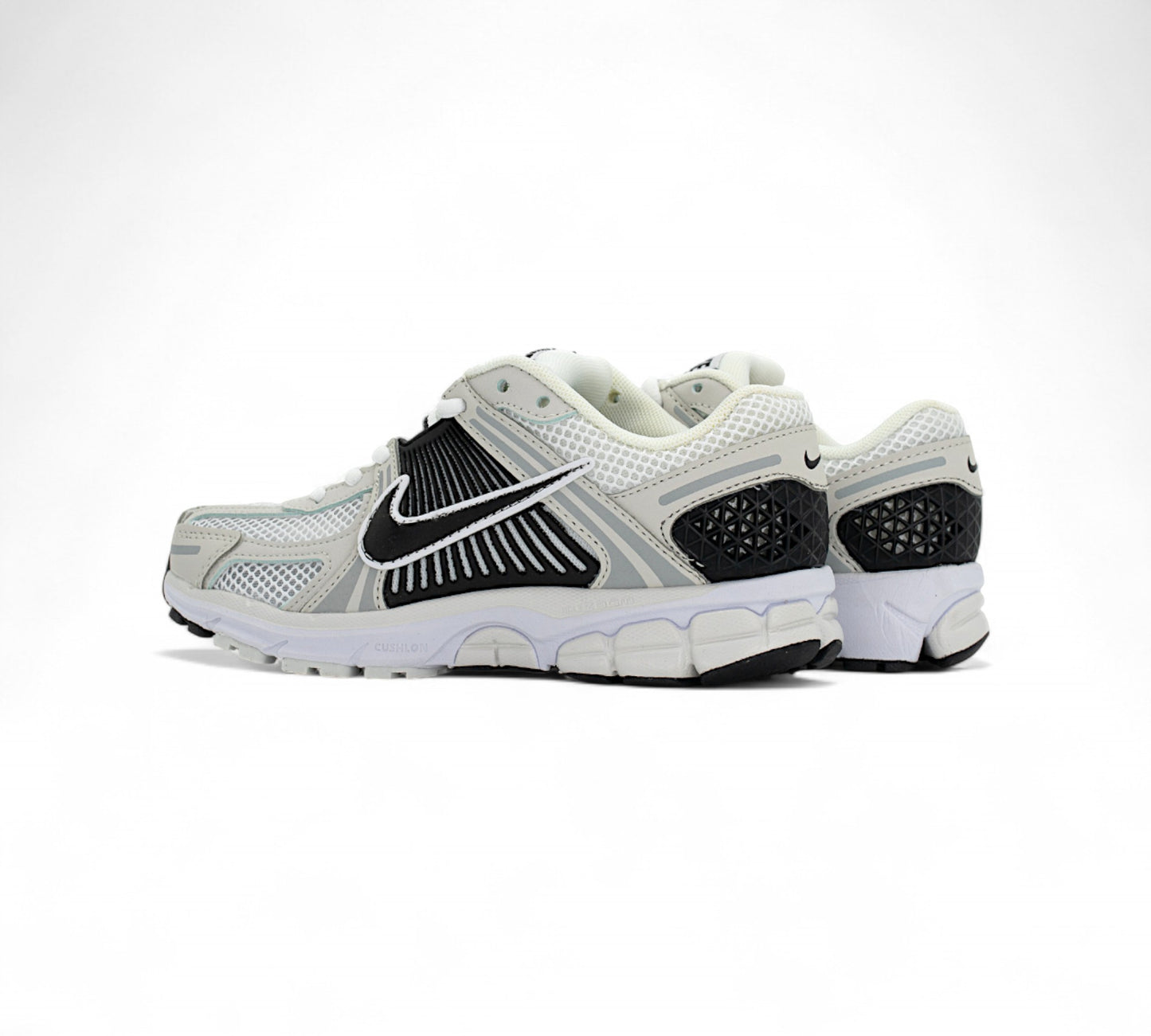 Nike Zoom Vomero 5 SP White Black — купить кроссовки Nike в Алматы фото 3 | GAMEOVERSHOP