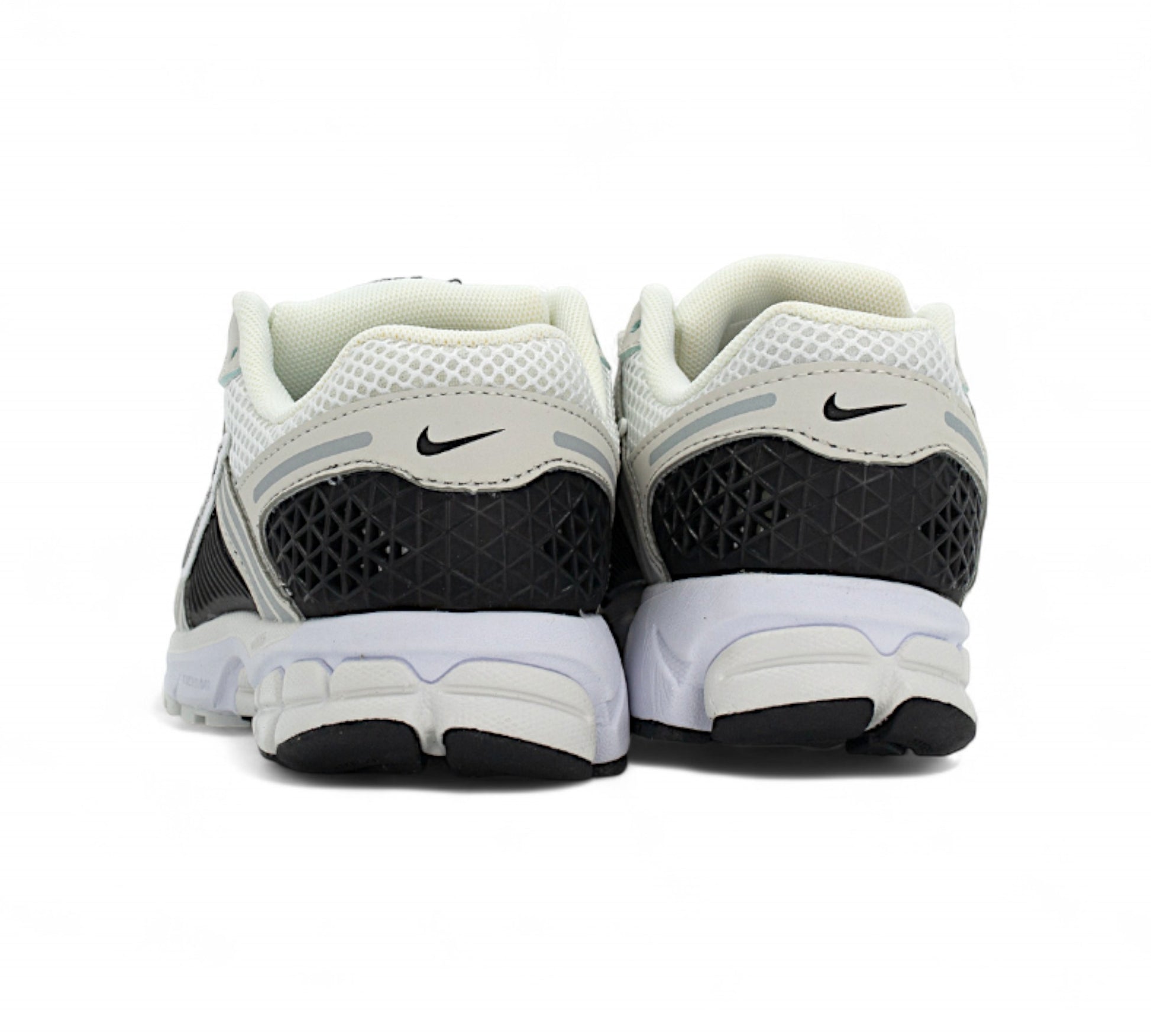 Nike Zoom Vomero 5 SP White Black — купить кроссовки Nike в Алматы фото 4 | GAMEOVERSHOP