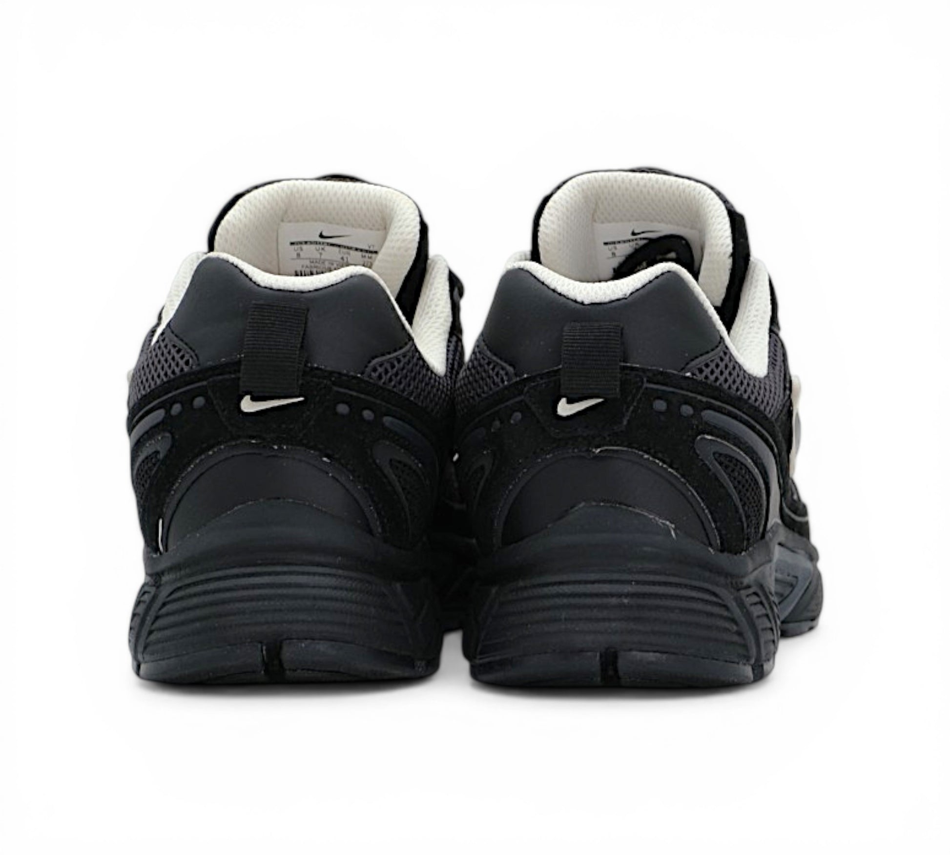 Кроссовки Nike V2K Run, черные, вид сбоку