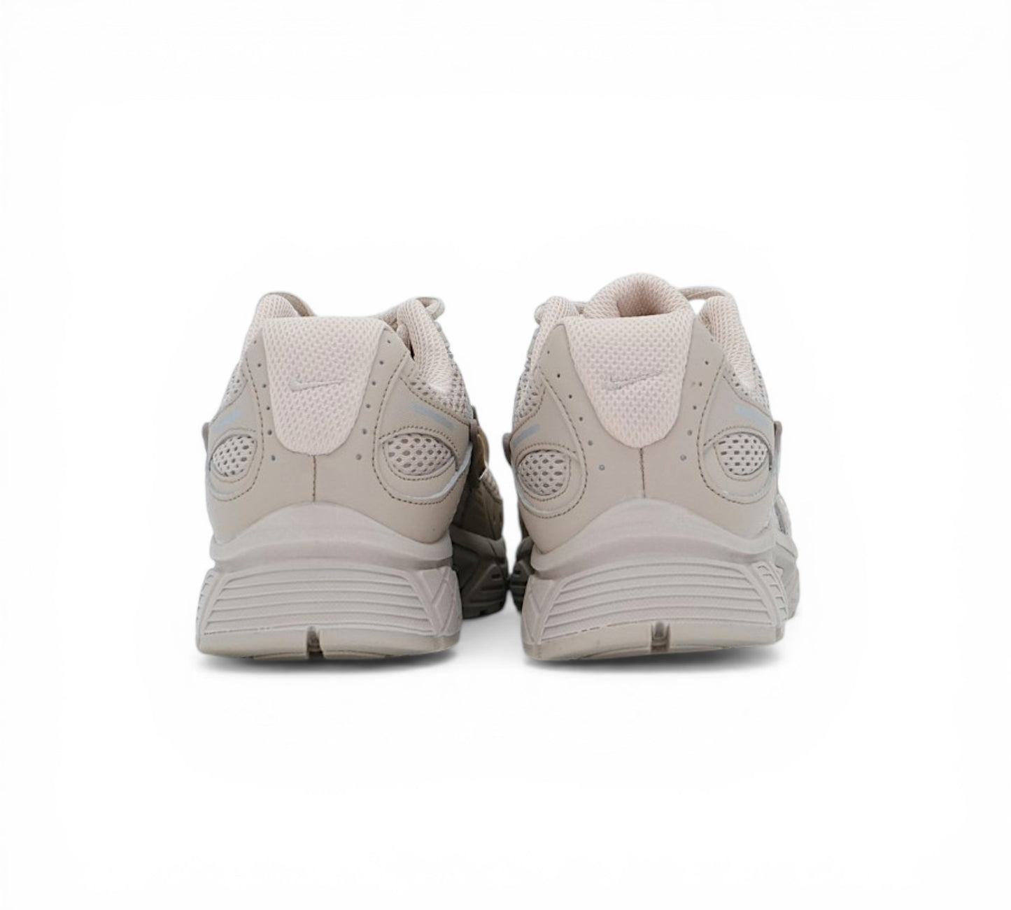 Кроссовки Nike, бежевые, вид сбоку