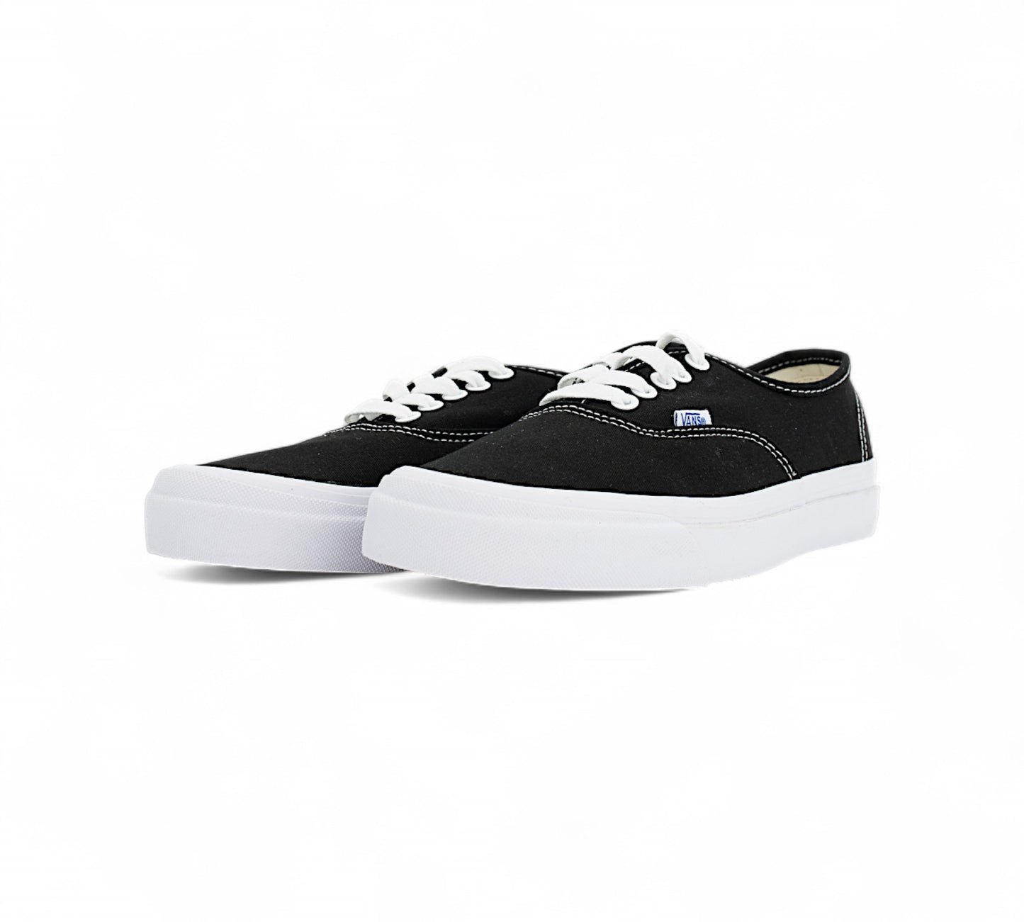 Vans Vault Authentic Black White In