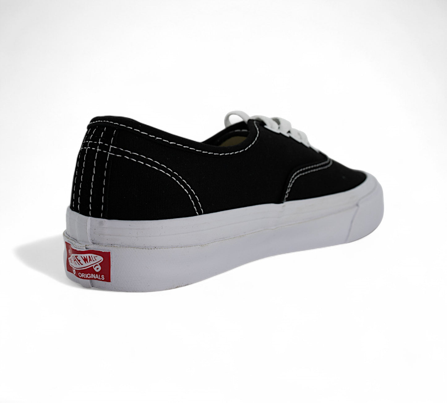 Vans Vault Authentic Black White In
