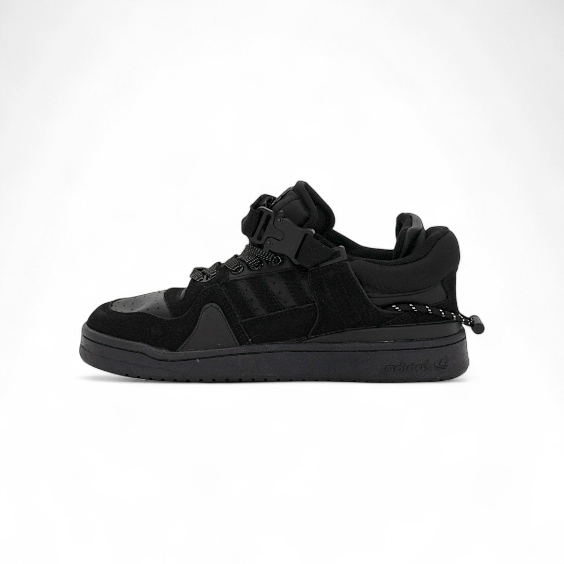 Adidas Forum Low "Triple Black" — купить кроссовки Adidas в Алматы | GAMEOVERSHOP