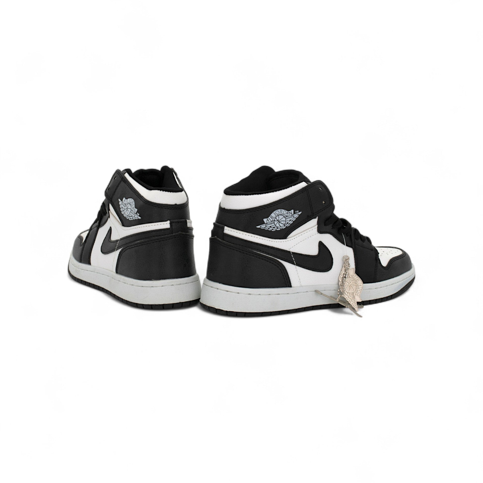 Air Jordan 1 Mid "Panda" — купить кроссовки Nike в Алматы фото 5 | GAMEOVERSHOP