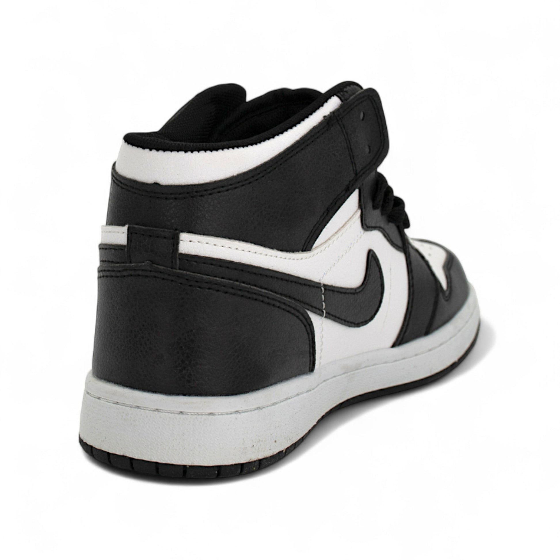Air Jordan 1 Mid "Panda" — купить кроссовки Nike в Алматы фото 8 | GAMEOVERSHOP