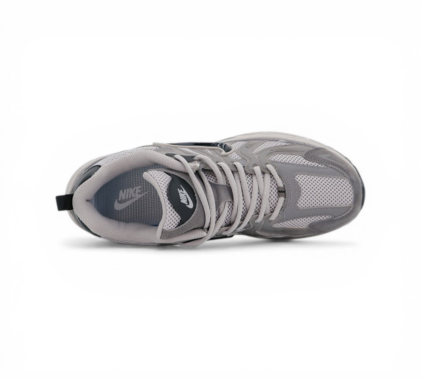 Кроссовки Nike V2K Run серые, вид сбоку