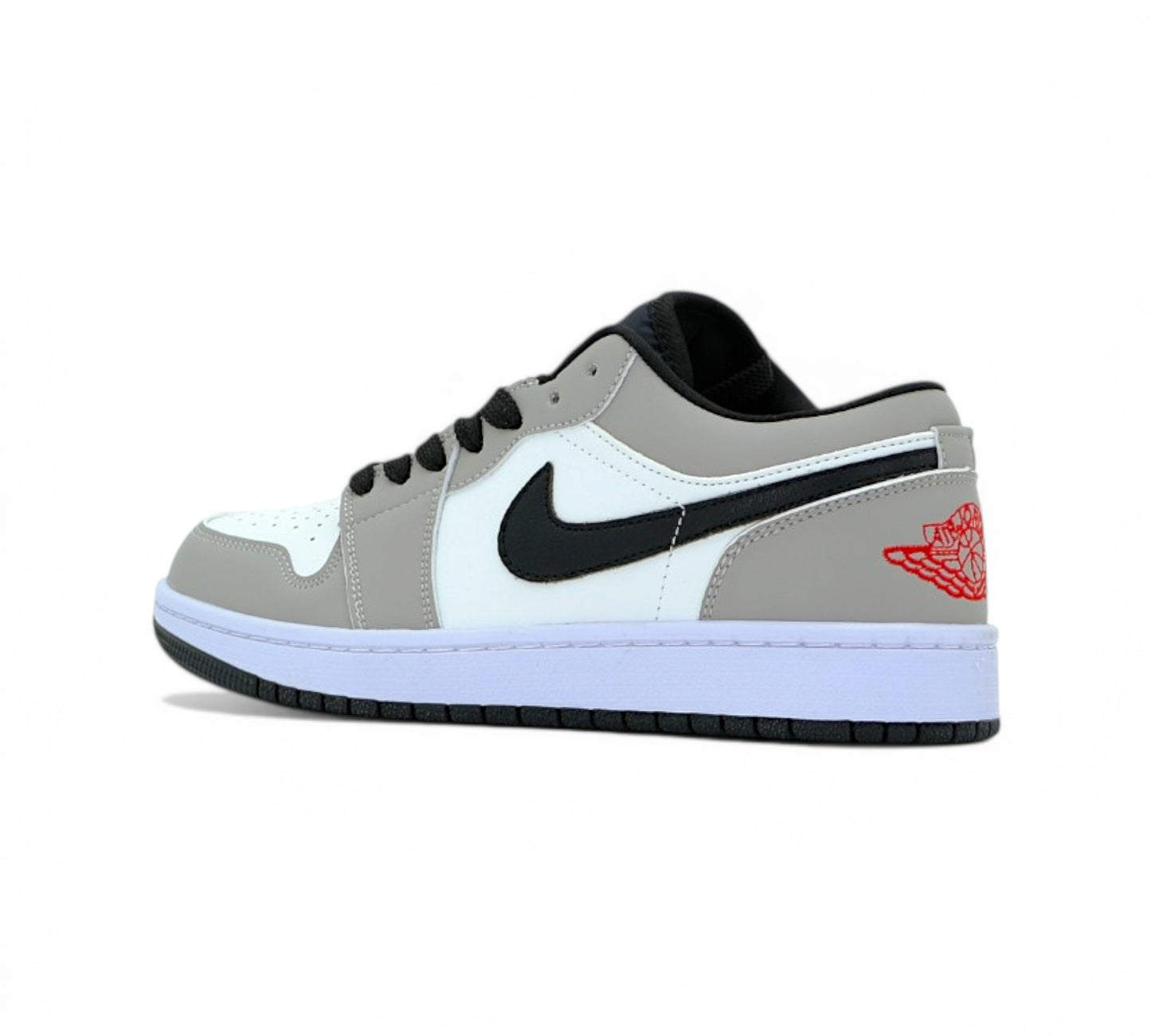 Кроссовки Jordan Air Jordan 1 Low серые белые черные, вид сбоку