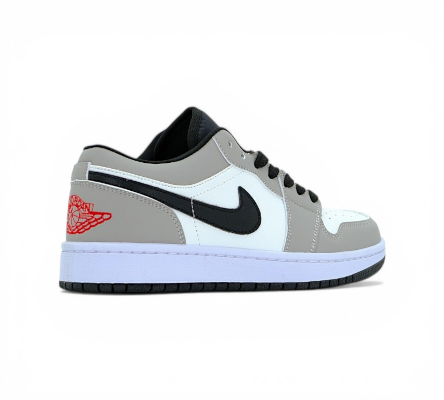 Кроссовки Jordan Air Jordan 1 Low серые белые черные, вид сбоку