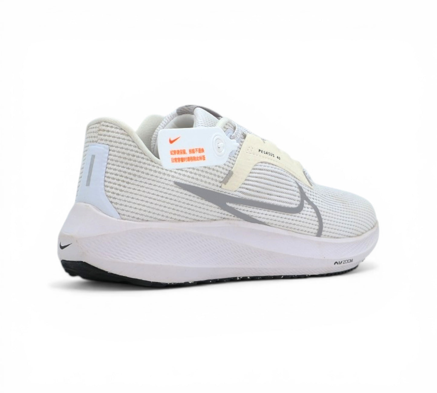 Кроссовки Nike Air Zoom Pegasus 40, белые, вид сбоку