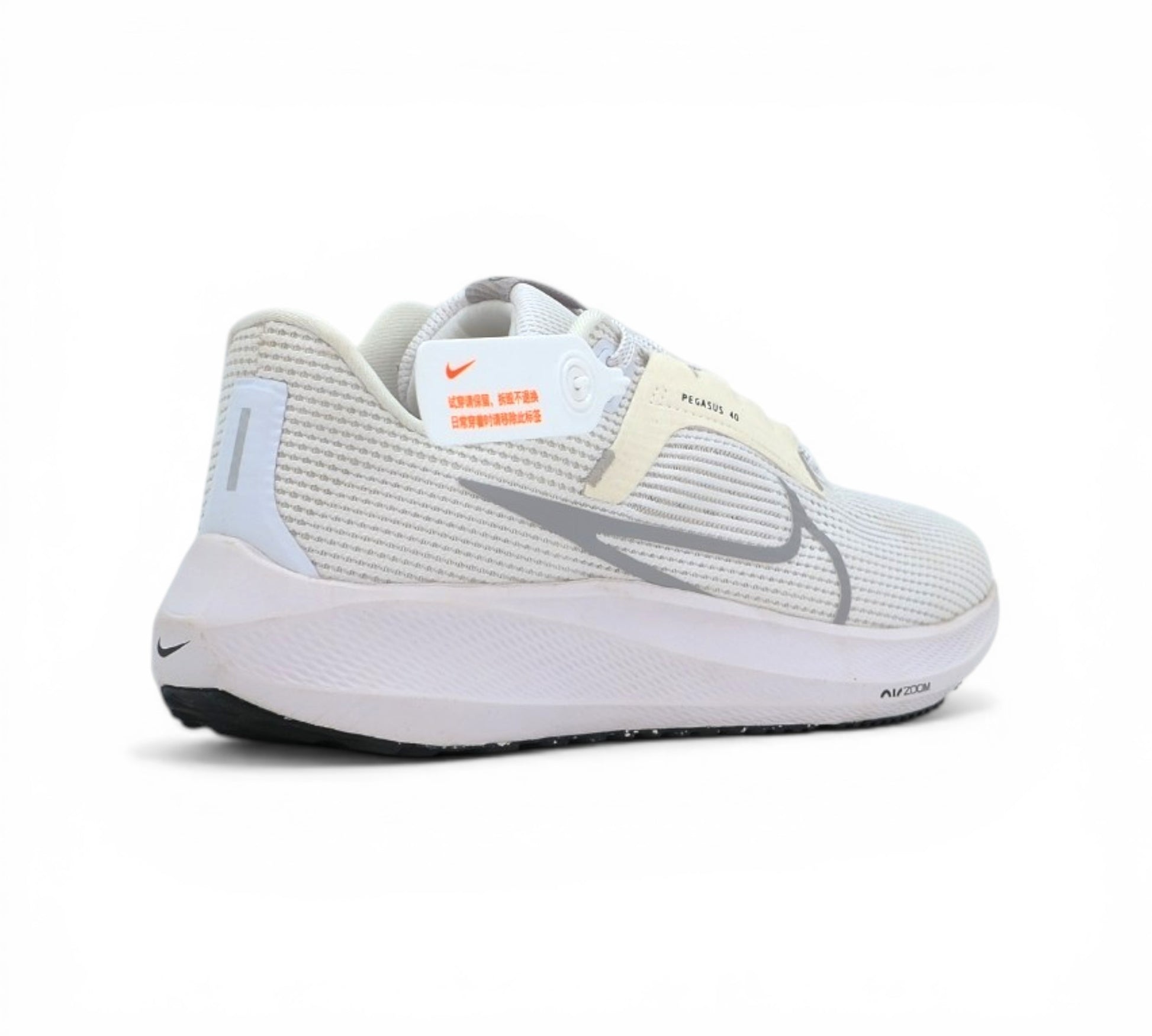 Кроссовки Nike Air Zoom Pegasus 40, белые, вид сбоку