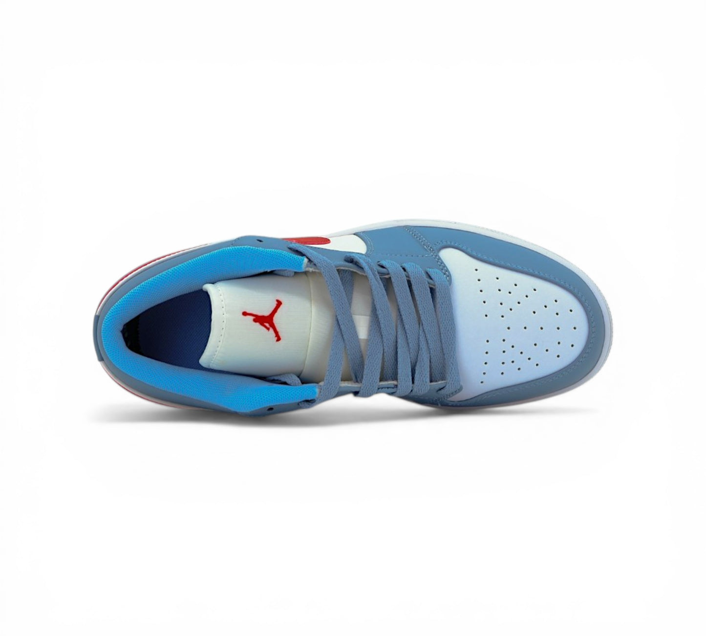 Кроссовки Nike Air Jordan 1 Low, голубые с красным, боковой ракурс