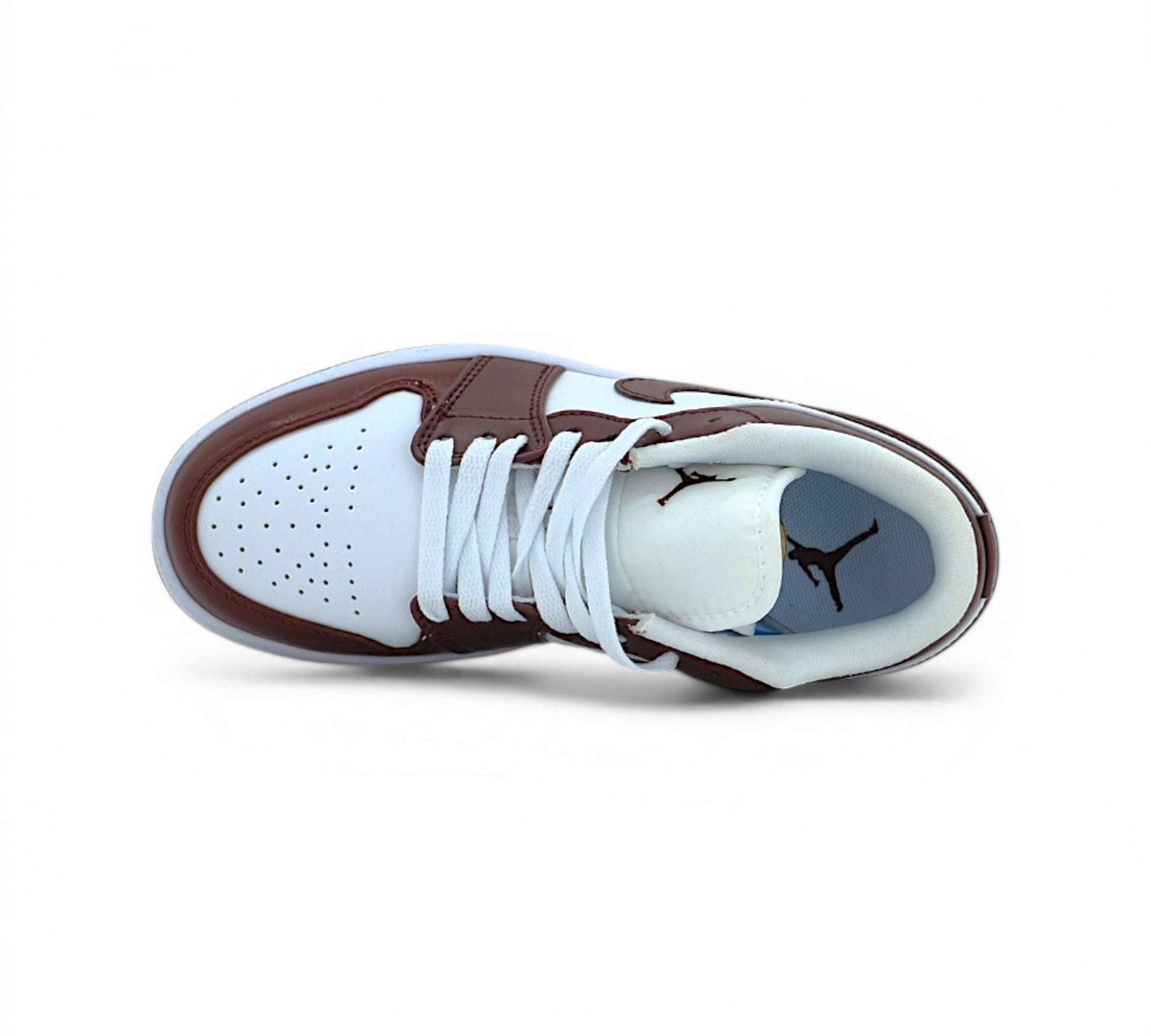 Кроссовки Nike Air Jordan, бело-бордовые, боковой ракурс