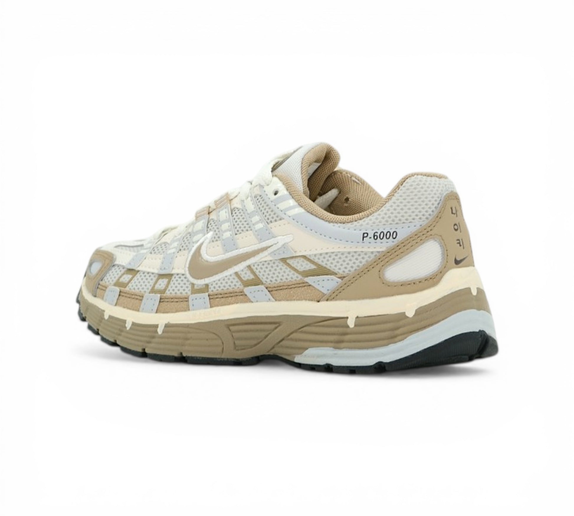 Кроссовки Nike P-6000, бежевые, вид сбоку