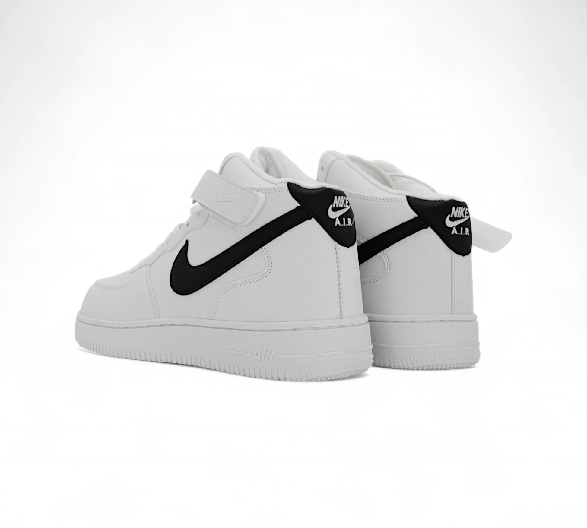 Nike Air Force 1 High White Black Swoosh FUR — купить кроссовки Nike в Алматы фото 3 | GAMEOVERSHOP
