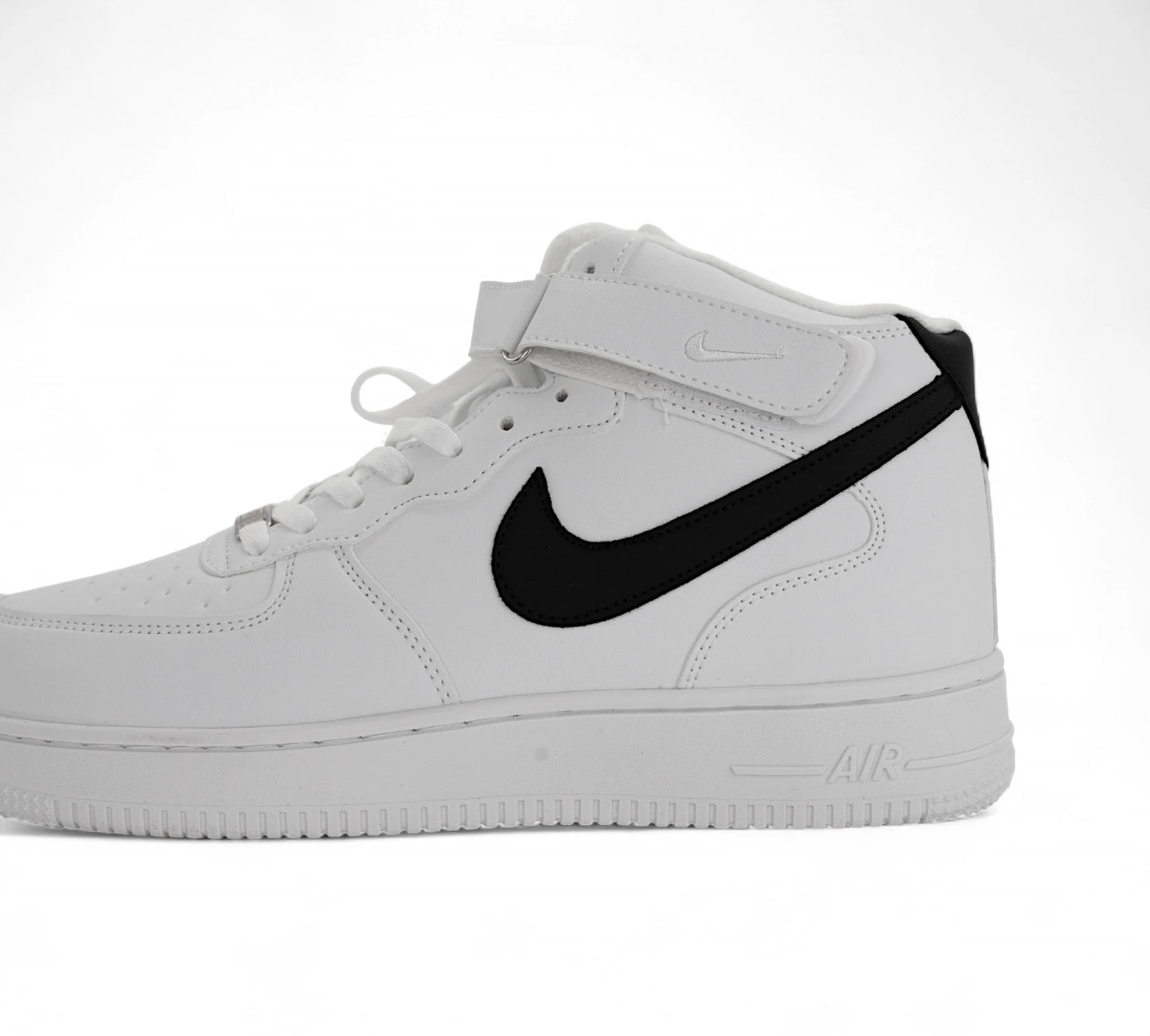 Nike Air Force 1 High White Black Swoosh FUR — купить кроссовки Nike в Алматы фото 7 | GAMEOVERSHOP