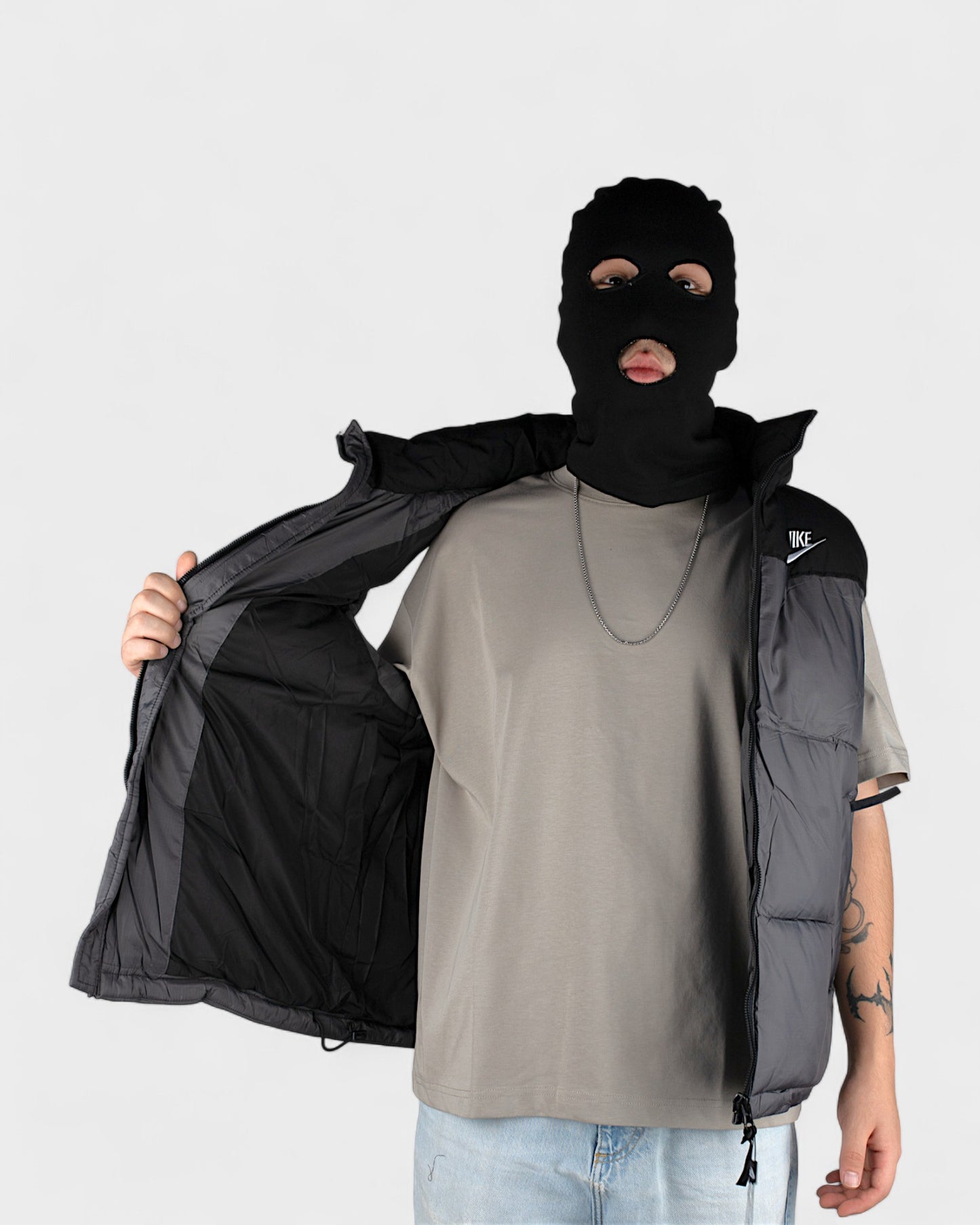 Жилетка Nike 666-8 Grey M