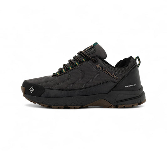 Columbia Black Low Hiking Shoes Z