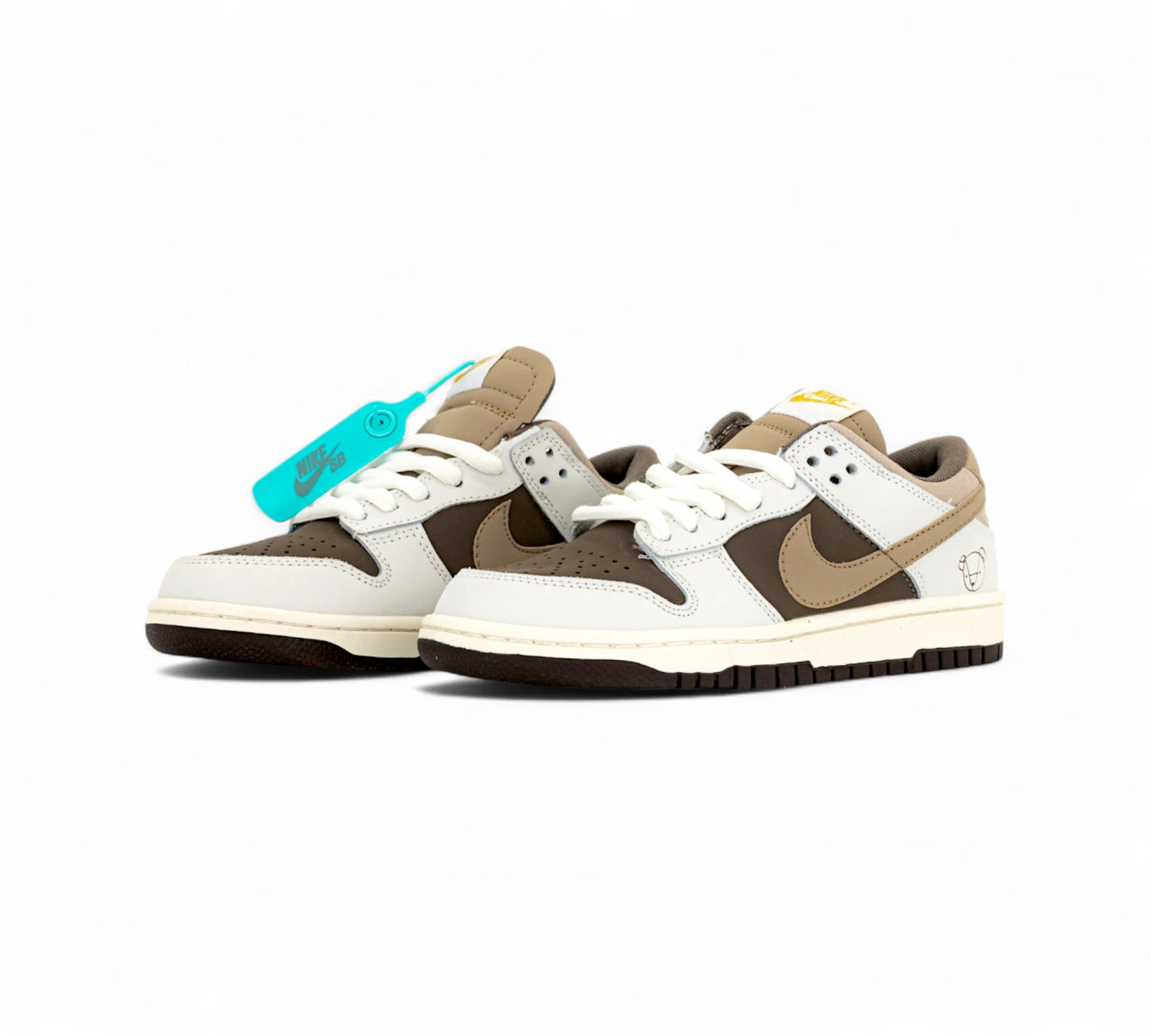 Otomo Katsuhiro X Nike SB Dunk Low Beige Brown Г